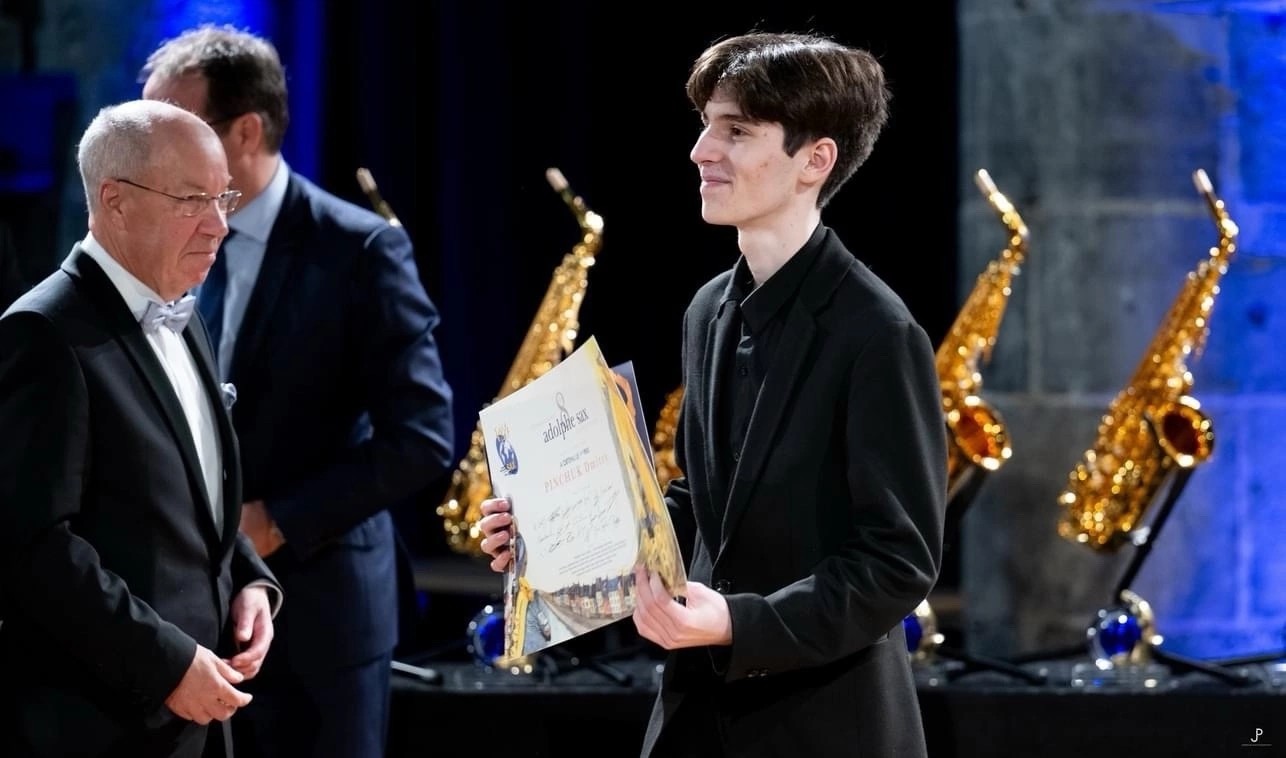 Победителем 8-го международного конкурса саксофонистов имени Адольфа Сакса стал российский саксофонист